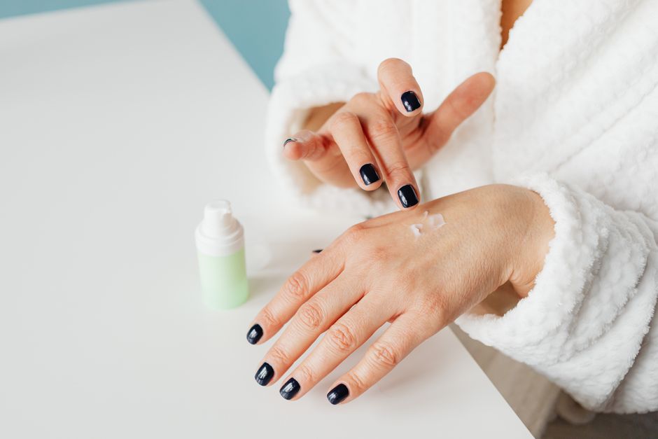 Best Moisturizer Dry Sensitive Skin: Best Moisturizer for Dry Sensitive Skin: 7 Soothing Picks That Work Best Moisturizer Dry Sensitive Skin: Best Moisturizer for Dry Sensitive Skin: 7 Soothing Picks That Work