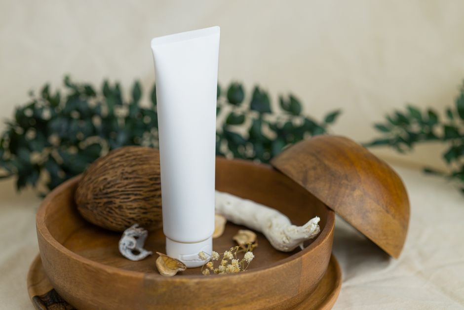 Winter Facial Wash Swaps: Less Stripping, More Comfort