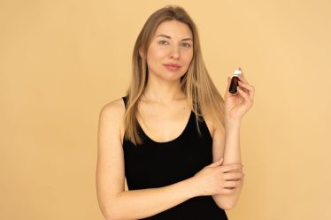 Hair Growth Essence Buyer’s Guide: What Actually Works for Thinning Hair