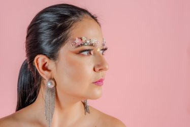 Latina Eye Makeup Tutorial: 5 Steps for a Sultry, Long-Lasting Look