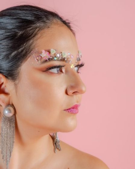 Latina Eye Makeup Tutorial: 5 Steps for a Sultry, Long-Lasting Look
