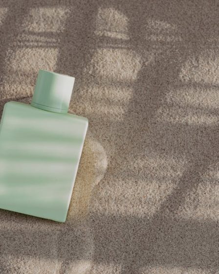 Perfume For Women Heel Bottle: Perfume for Women in Heel Bottles: Form vs. Fragrance