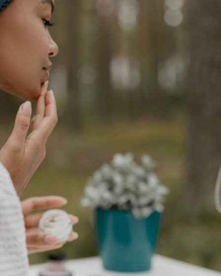 Skincare Routine Builder: Build a Skincare Routine From Scratch: The 5-Step Method